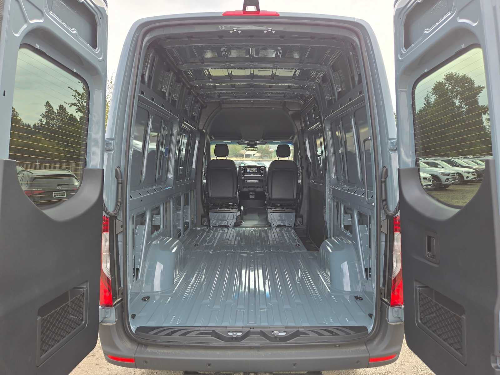 2026 Mercedes-Benz Sprinter Cargo 2500 Standard Roof I4 Diesel HO 144 AWD