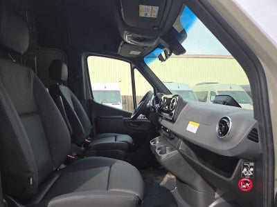2026 Mercedes-Benz Sprinter Cargo 2500 Standard Roof I4 Diesel HO 144 AWD