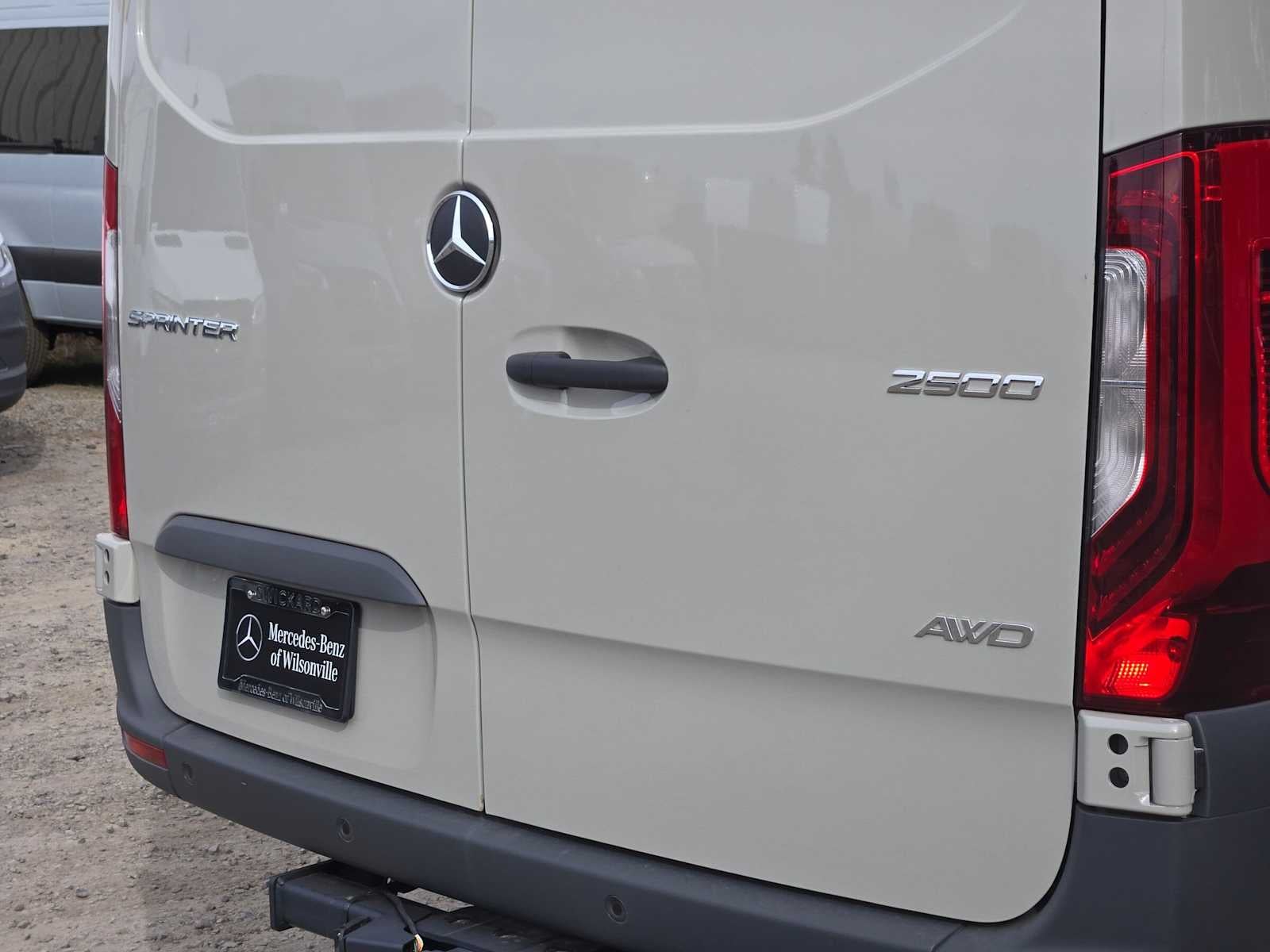 2026 Mercedes-Benz Sprinter Cargo 2500 Standard Roof I4 Diesel HO 144 AWD
