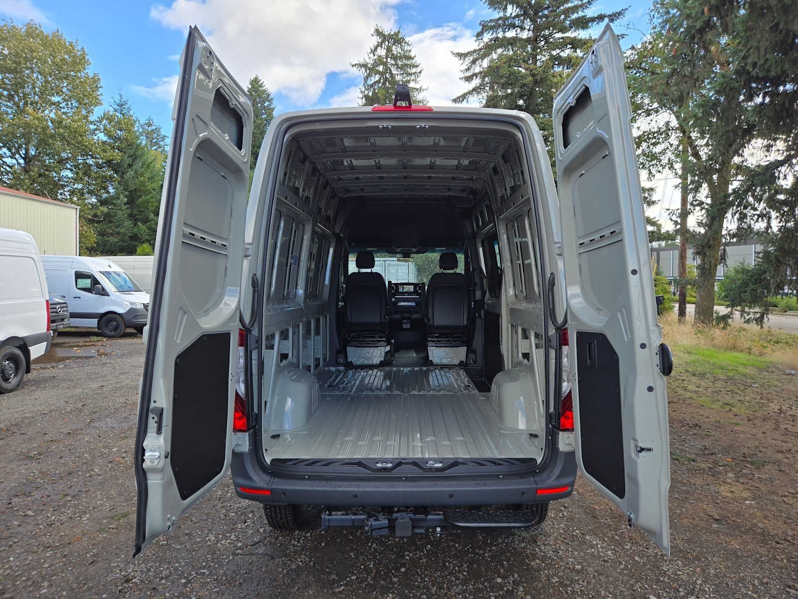 2026 Mercedes-Benz Sprinter Cargo 2500 Standard Roof I4 Diesel HO 144 AWD