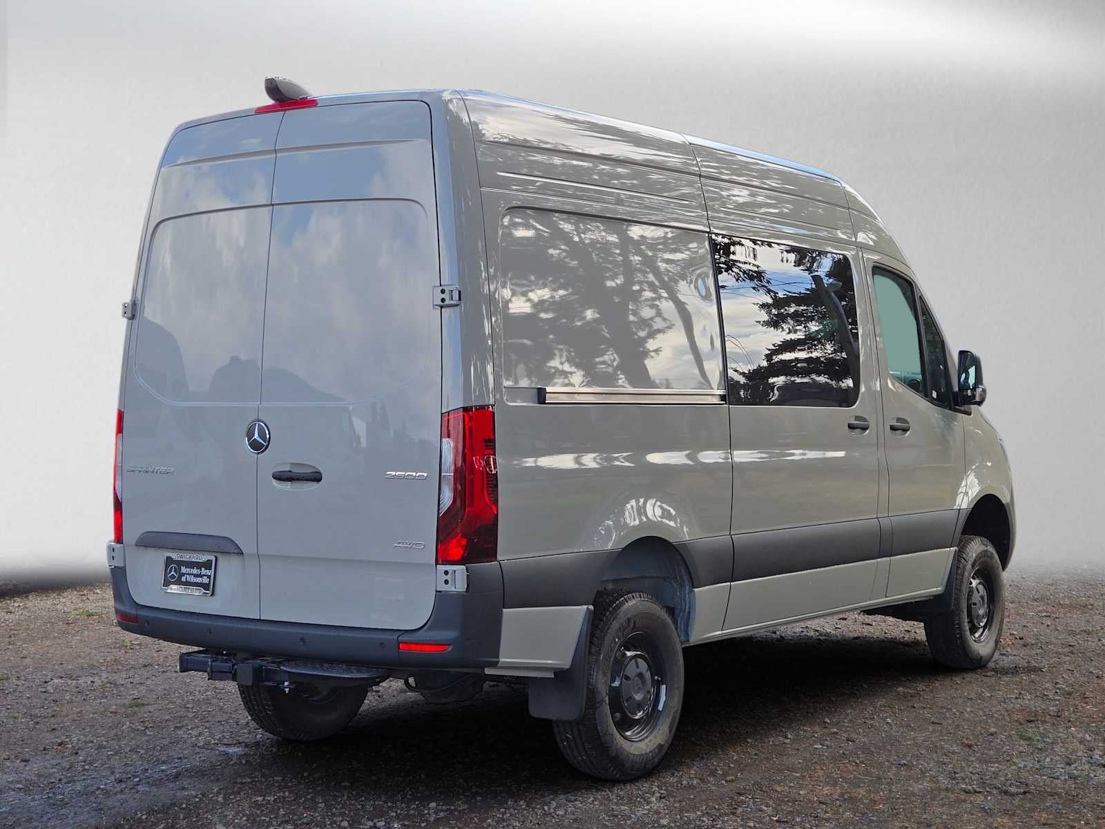 2026 Mercedes-Benz Sprinter Cargo 2500 Standard Roof I4 Diesel HO 144 AWD