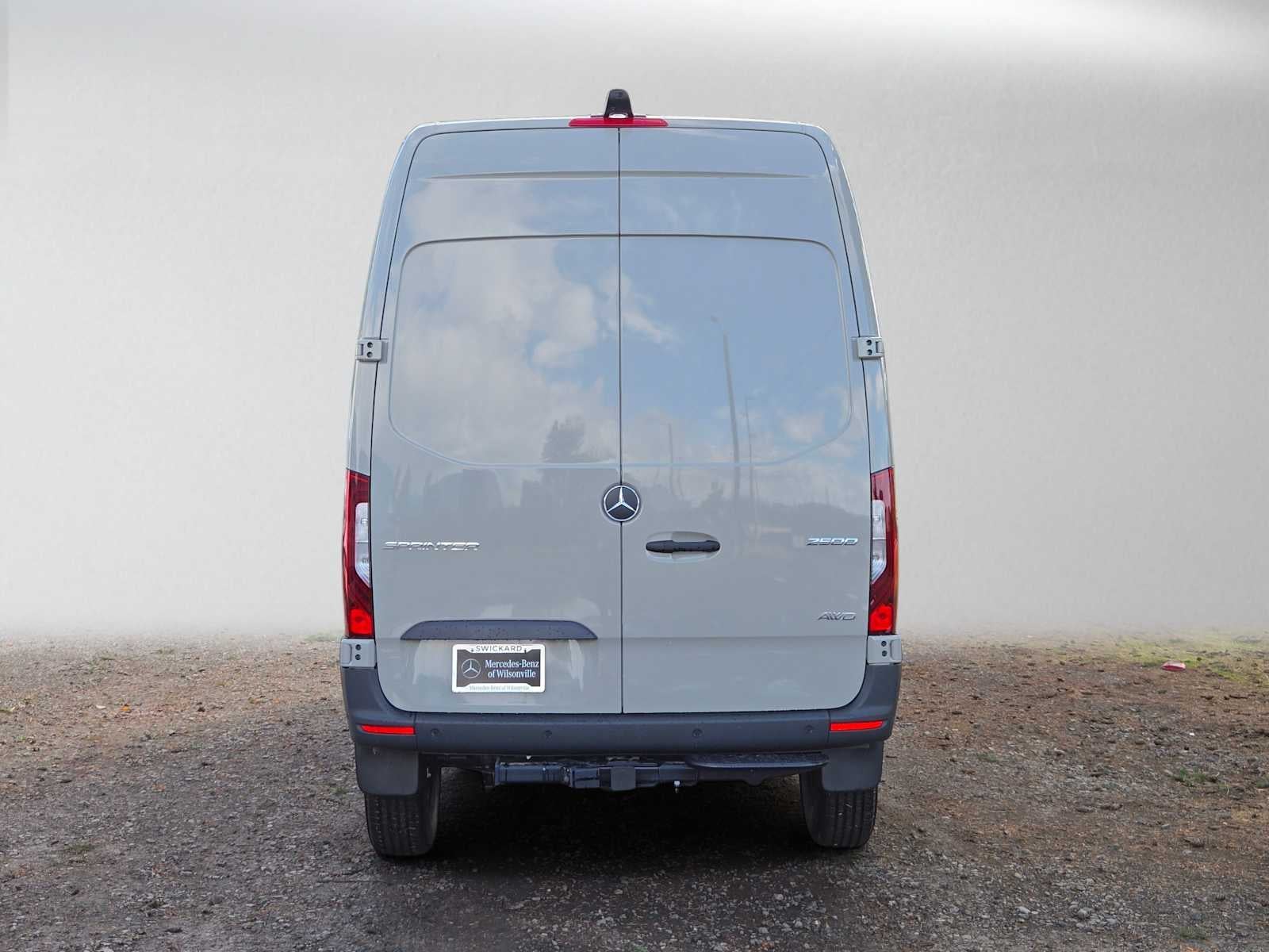 2026 Mercedes-Benz Sprinter Cargo 2500 Standard Roof I4 Diesel HO 144 AWD