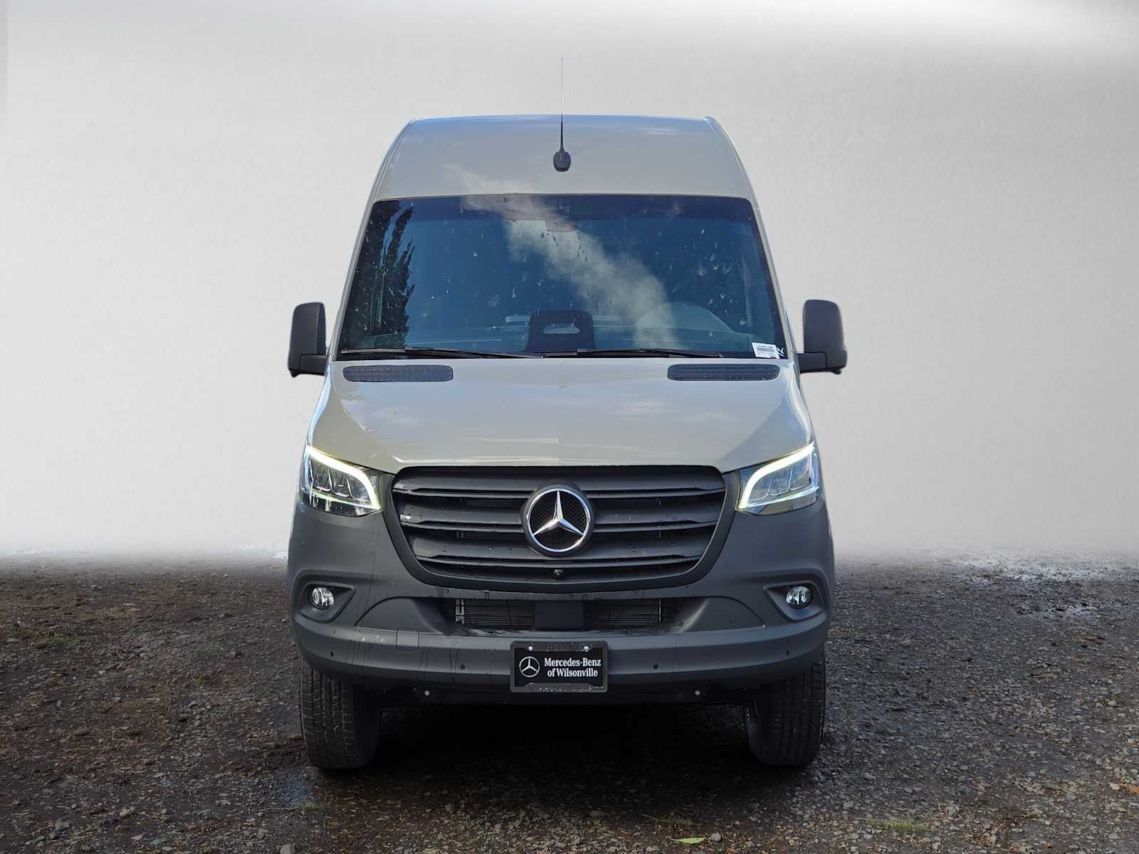 2026 Mercedes-Benz Sprinter Cargo 2500 Standard Roof I4 Diesel HO 144 AWD