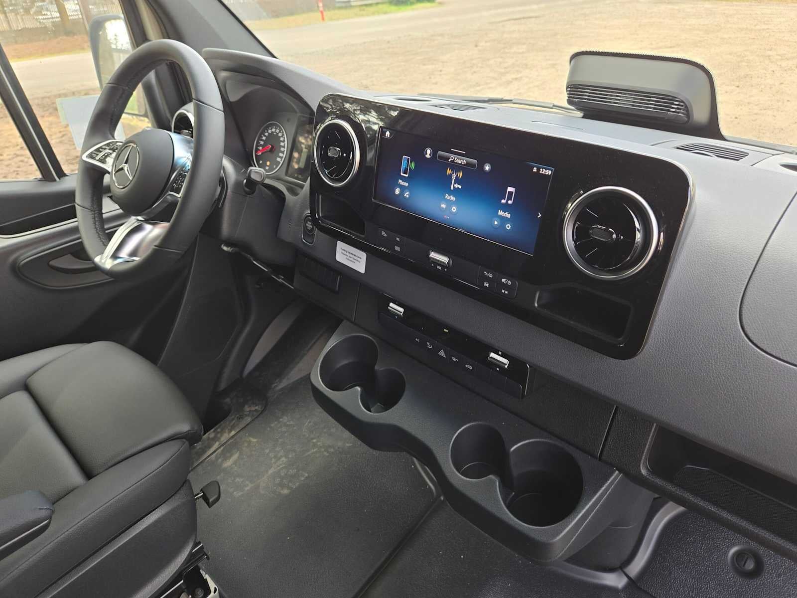 2026 Mercedes-Benz Sprinter Cargo 2500 Standard Roof I4 Diesel HO 144 AWD