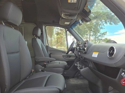 2026 Mercedes-Benz Sprinter Cargo 2500 Standard Roof I4 Diesel HO 144 AWD