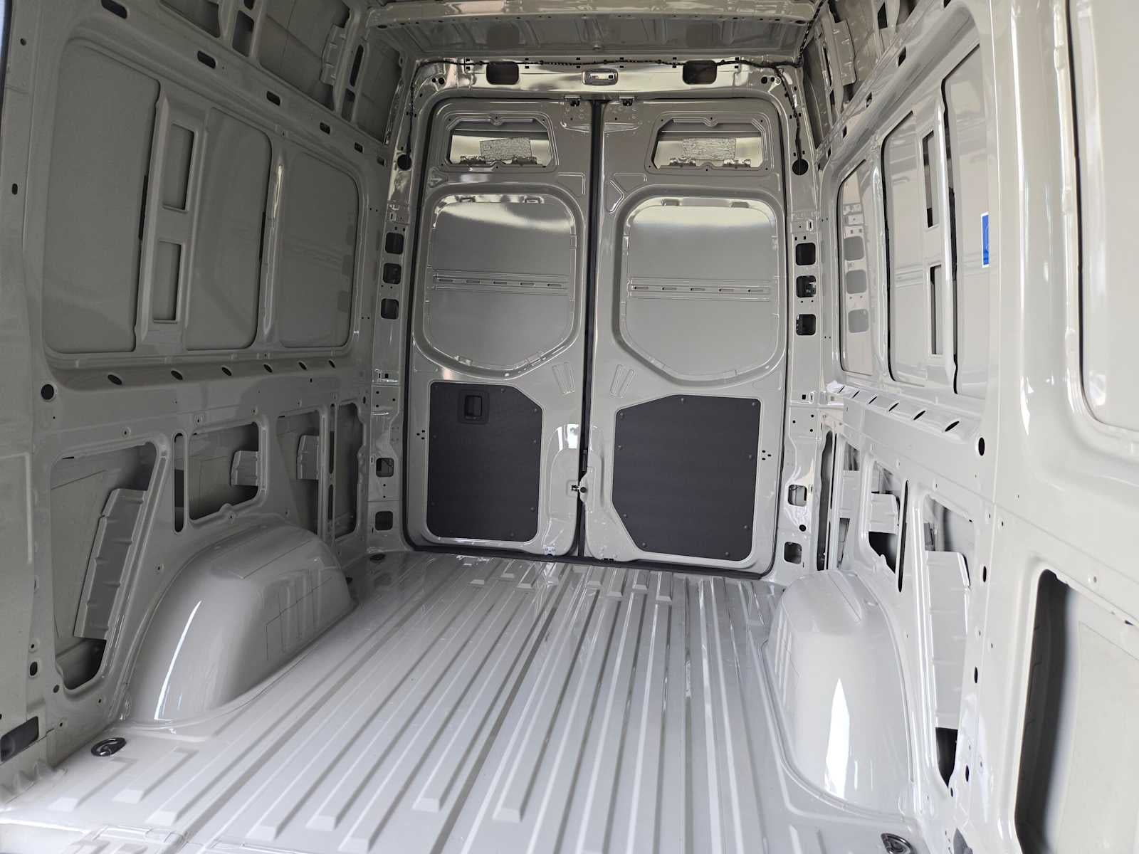 2026 Mercedes-Benz Sprinter Cargo 2500 Standard Roof I4 Diesel HO 144 AWD