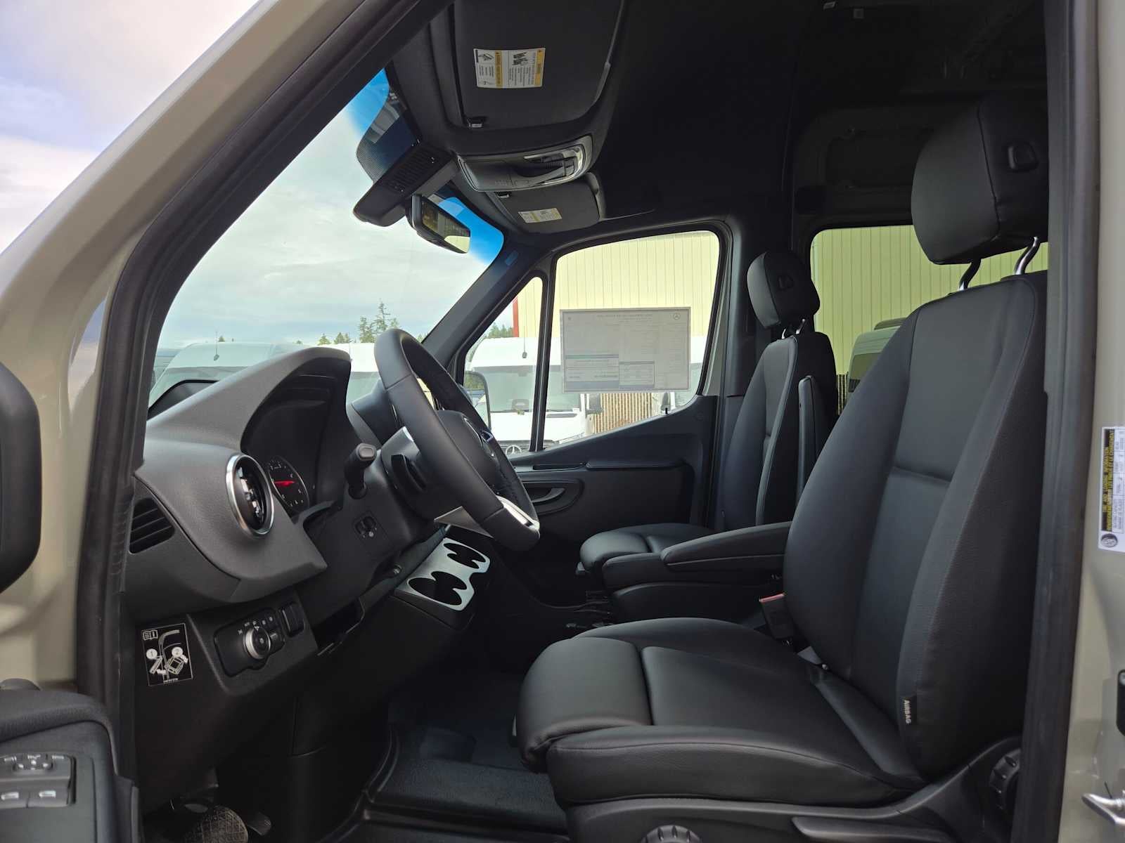 2026 Mercedes-Benz Sprinter Cargo 2500 Standard Roof I4 Diesel HO 144 AWD
