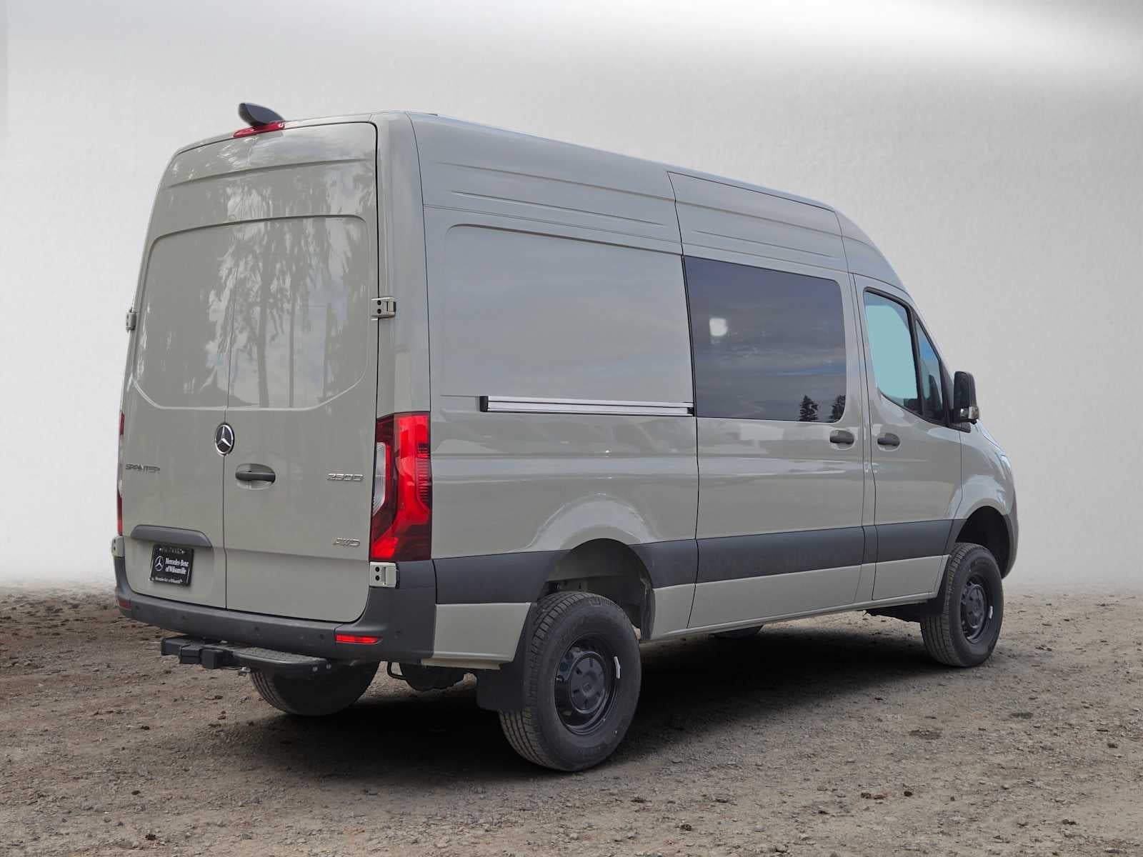 2026 Mercedes-Benz Sprinter Cargo 2500 Standard Roof I4 Diesel HO 144 AWD