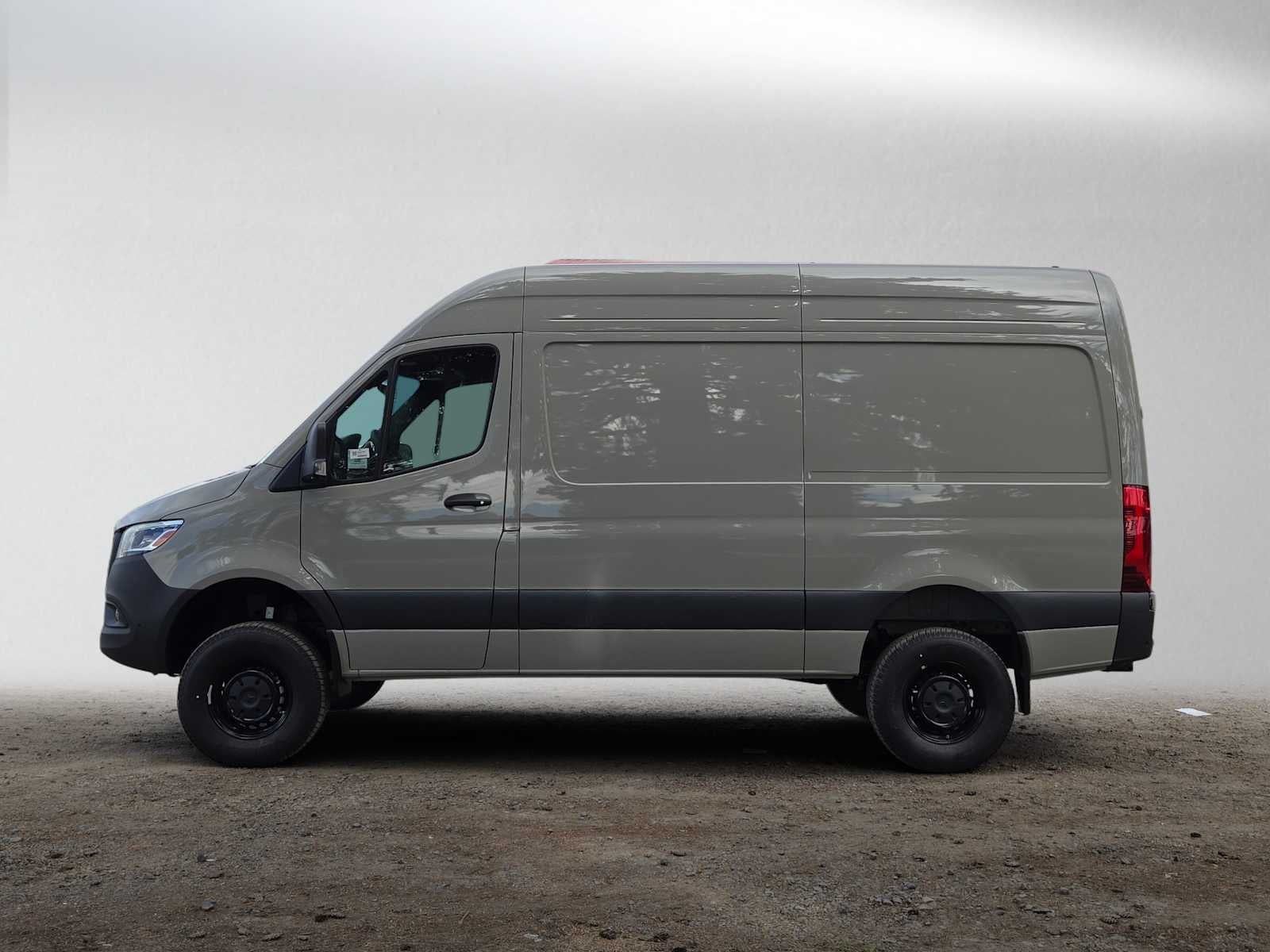 2026 Mercedes-Benz Sprinter Cargo 2500 Standard Roof I4 Diesel HO 144 AWD