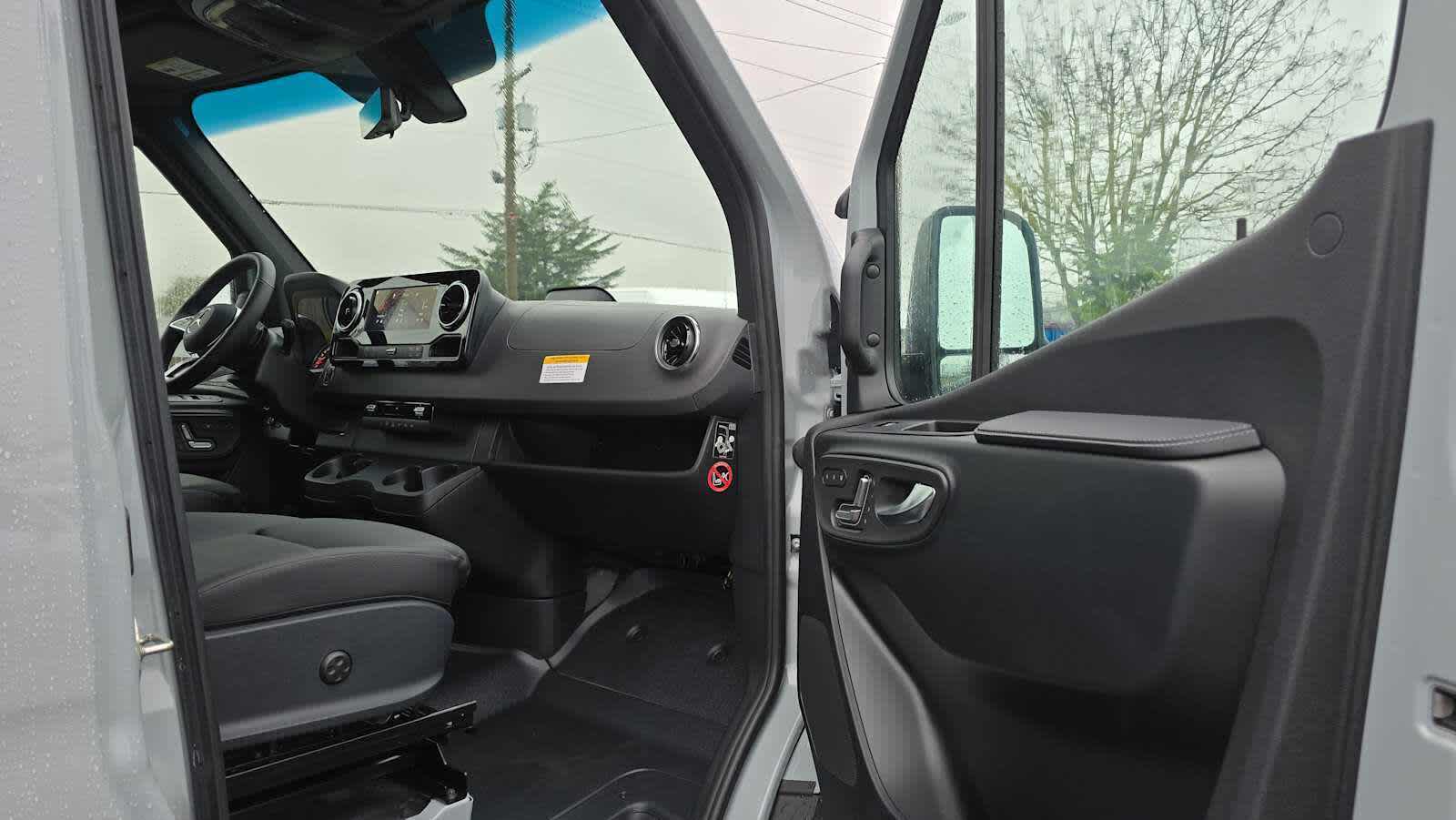 2025 Mercedes-Benz Sprinter 2500 Standard Roof I4 Diesel HO 144" AWD