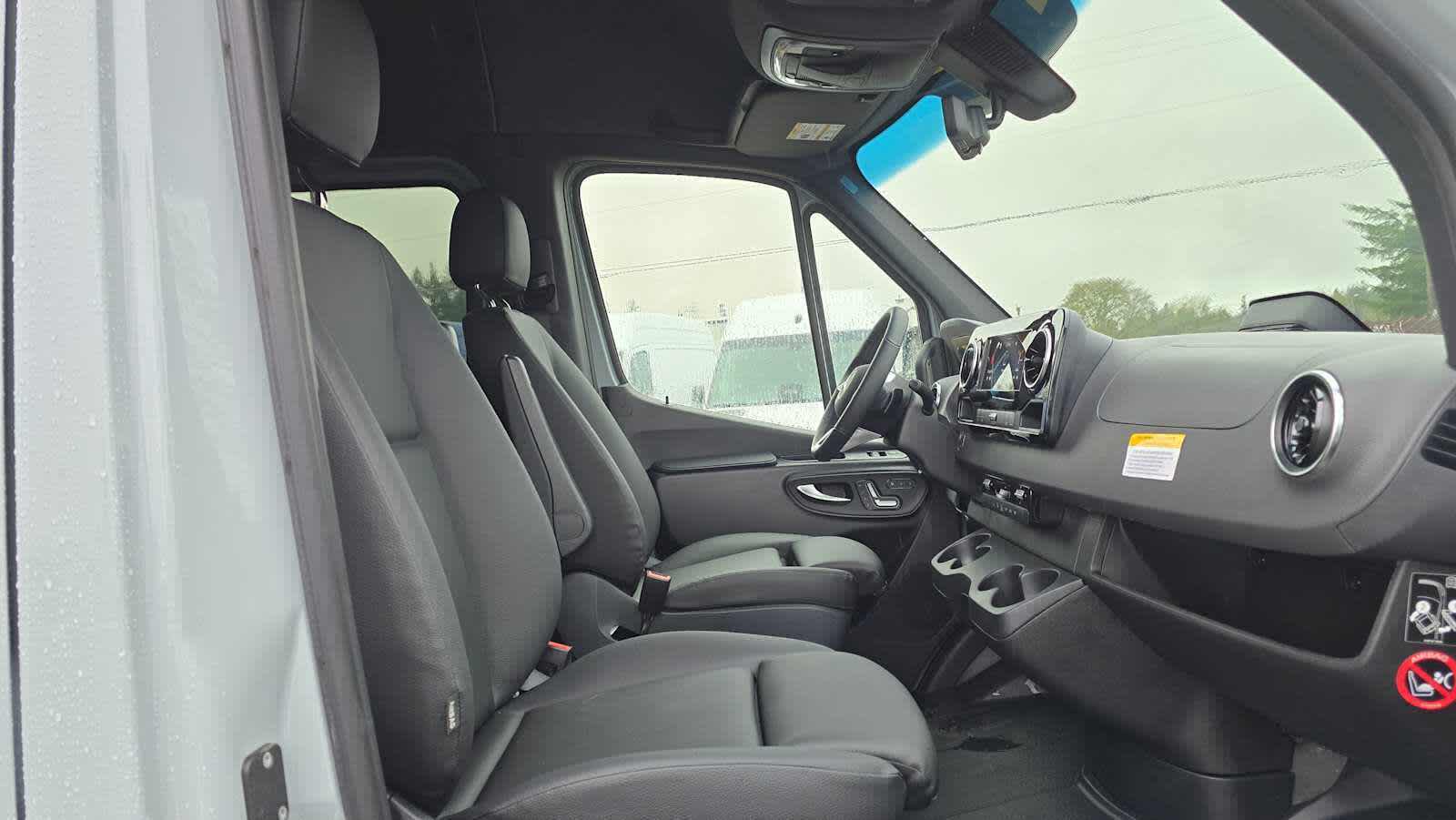 2025 Mercedes-Benz Sprinter 2500 Standard Roof I4 Diesel HO 144" AWD