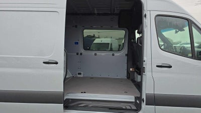 2025 Mercedes-Benz Sprinter 2500 Standard Roof I4 Diesel HO 144" AWD