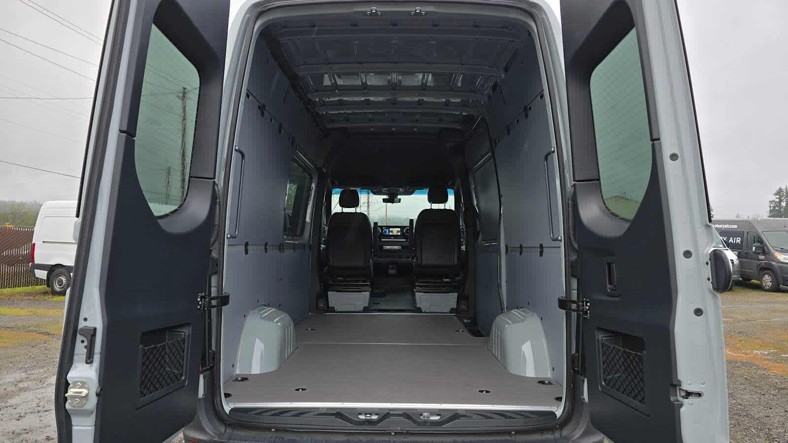2025 Mercedes-Benz Sprinter 2500 Standard Roof I4 Diesel HO 144" AWD