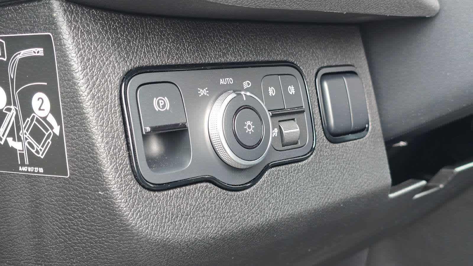 2025 Mercedes-Benz Sprinter 2500 Standard Roof I4 Diesel HO 144" AWD