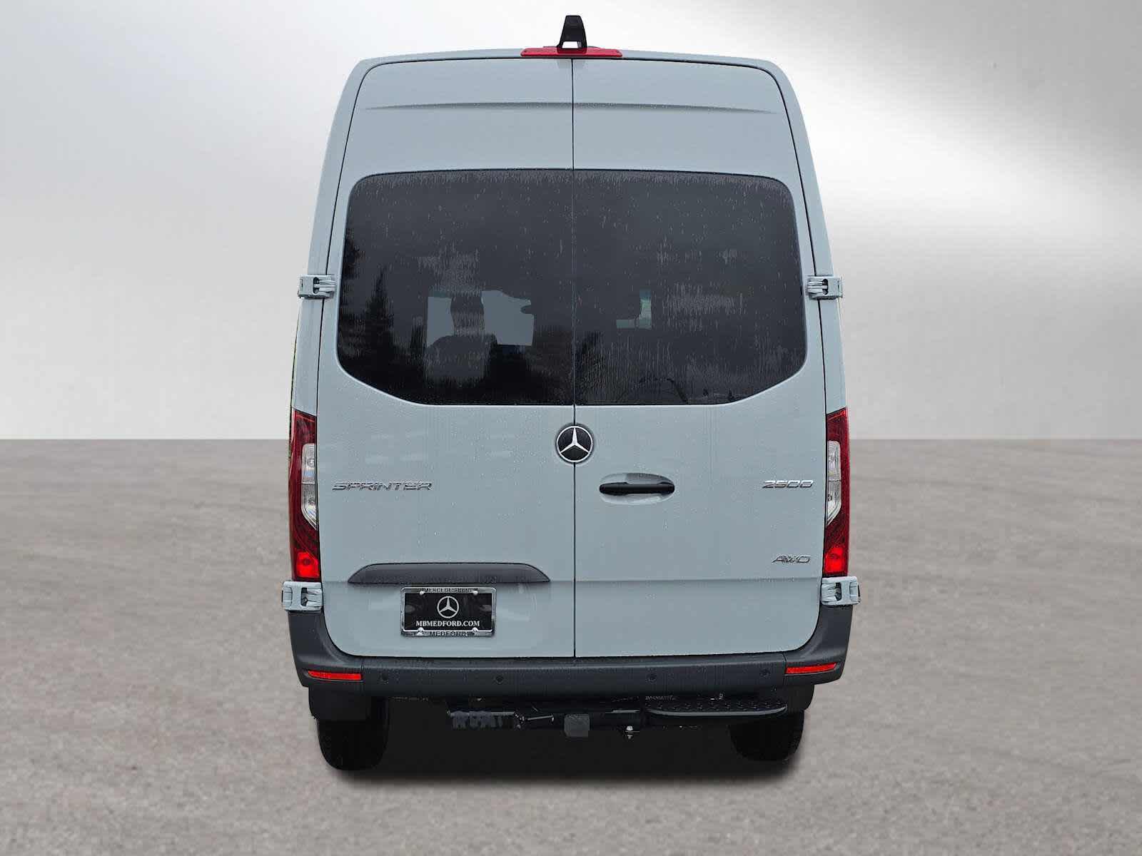 2025 Mercedes-Benz Sprinter 2500 Standard Roof I4 Diesel HO 144" AWD