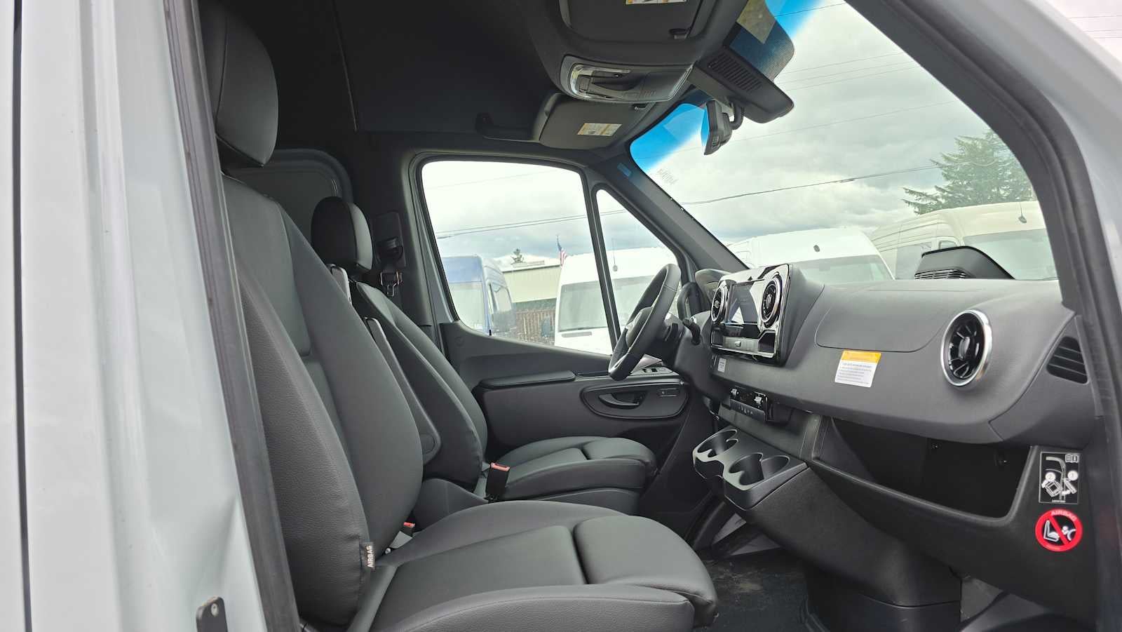 2026 Mercedes-Benz Sprinter 2500 Standard Roof I4 Diesel HO 144" AWD