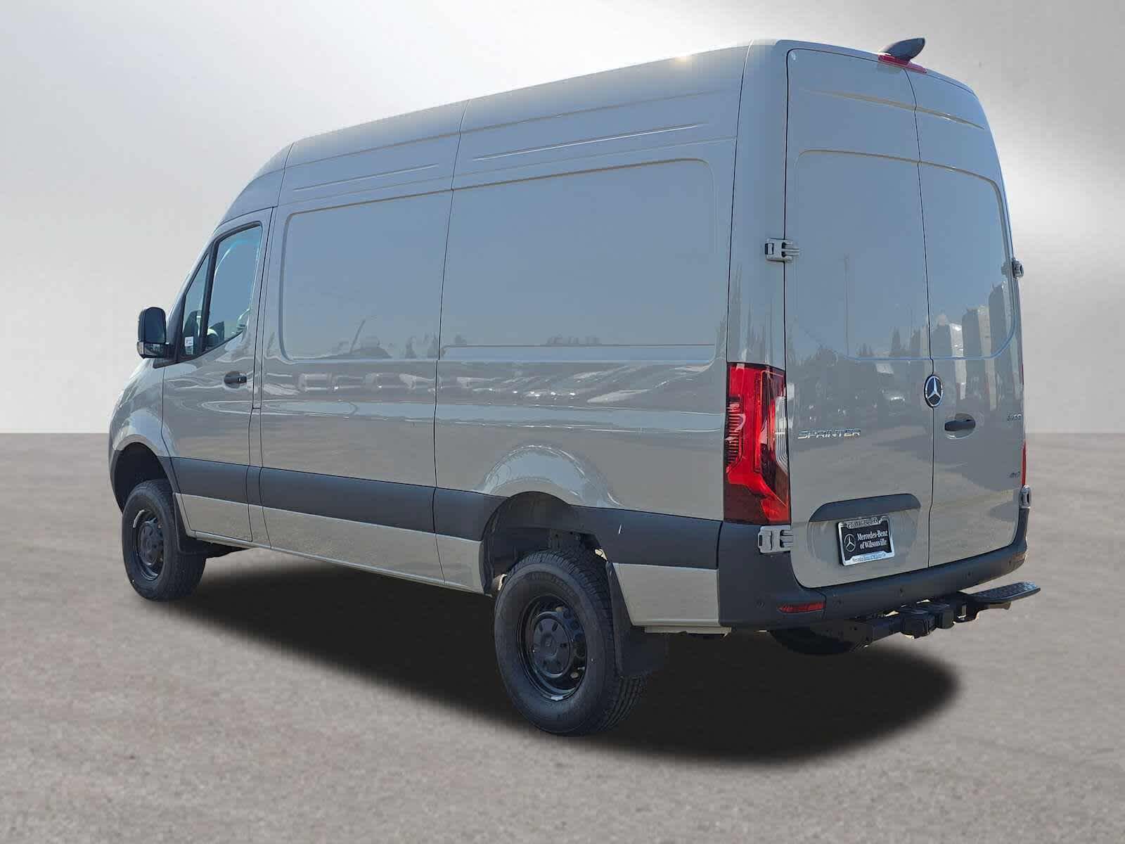 2026 Mercedes-Benz Sprinter 2500 Standard Roof I4 Diesel HO 144 AWD