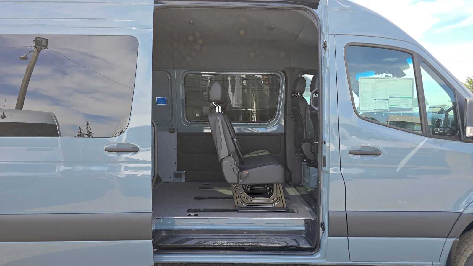 2026 Mercedes-Benz Sprinter 2500 Standard Roof I4 Diesel HO 144 AWD