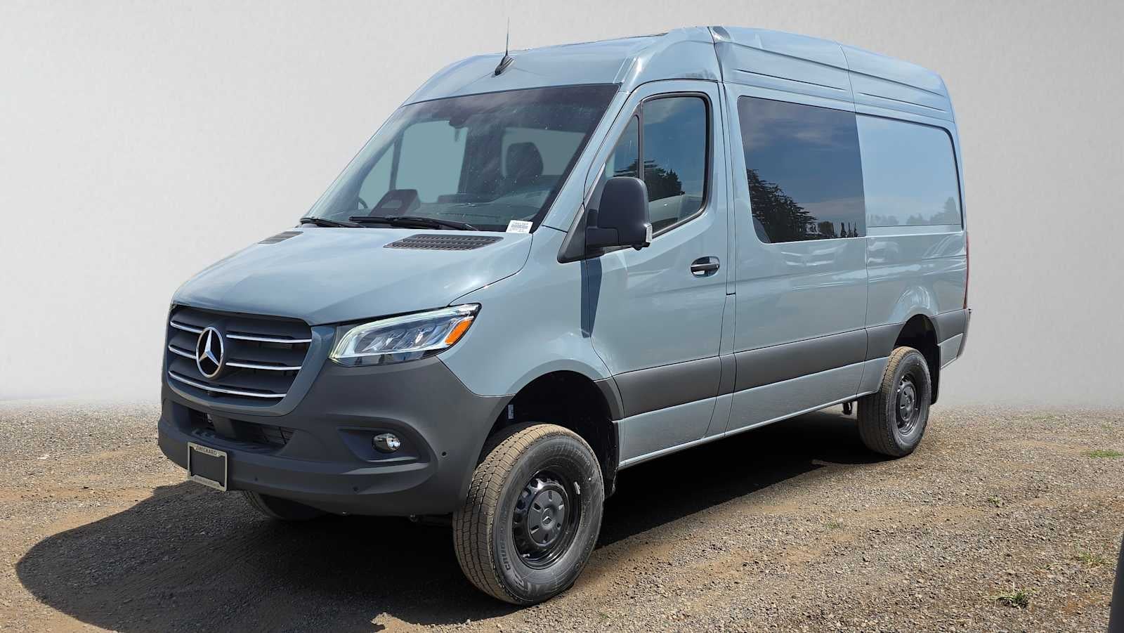 2026 Mercedes-Benz Sprinter 2500 Standard Roof I4 Diesel HO 144 AWD