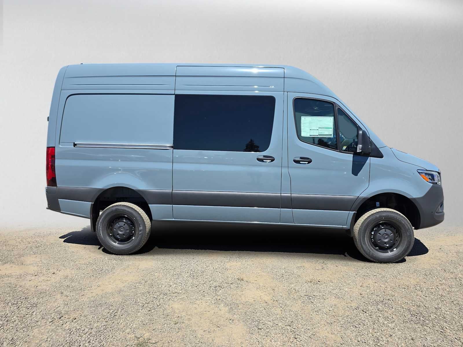 2026 Mercedes-Benz Sprinter Cargo 2500 Standard Roof I4 Diesel HO 144 AWD