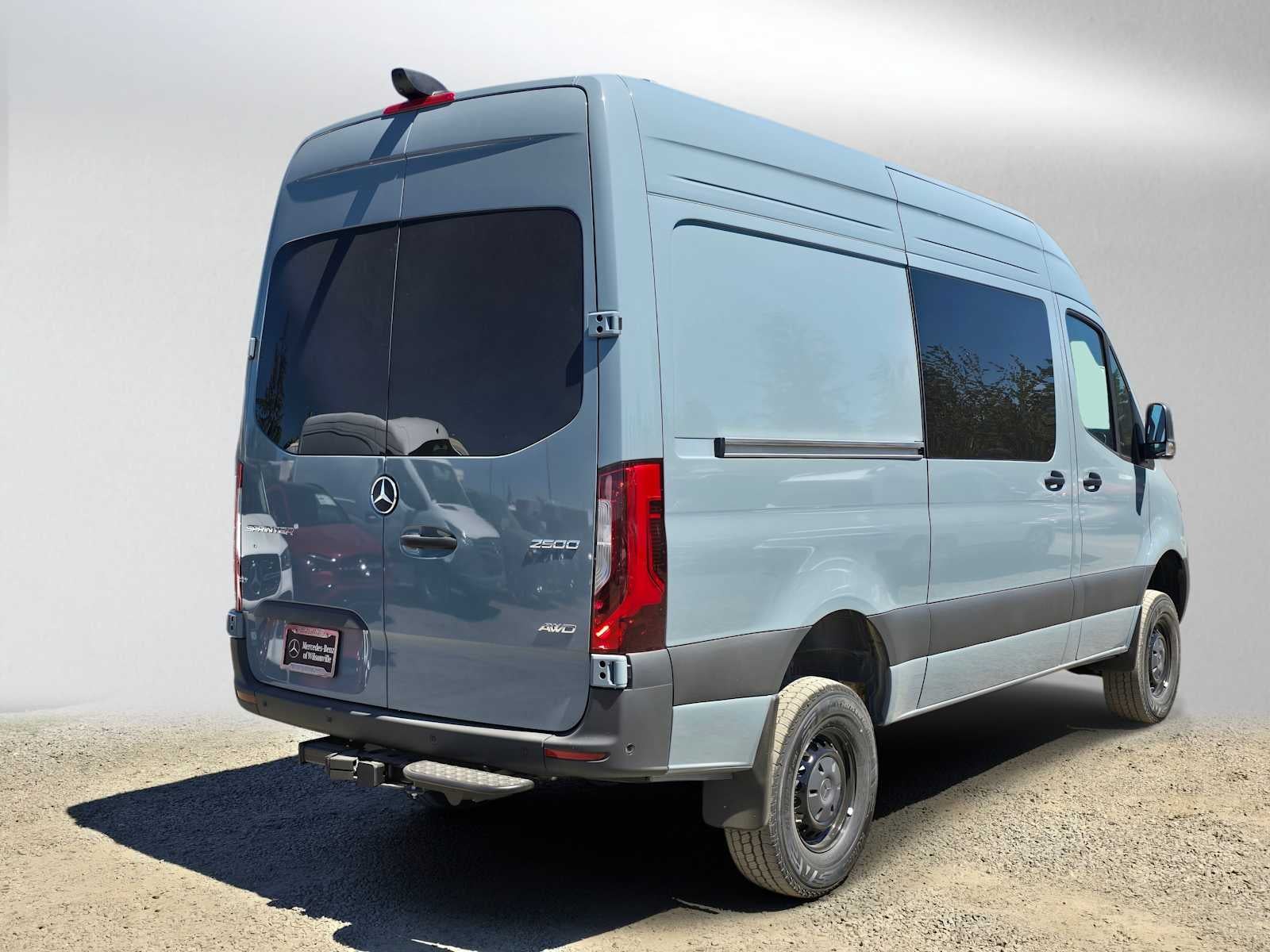 2026 Mercedes-Benz Sprinter Cargo 2500 Standard Roof I4 Diesel HO 144 AWD