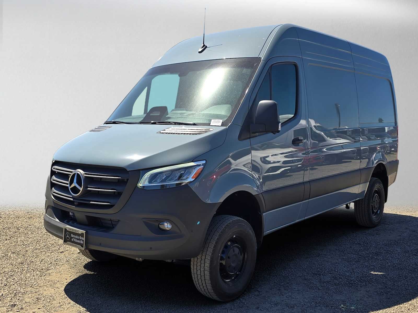 2026 Mercedes-Benz Sprinter Cargo 2500 Standard Roof I4 Diesel HO 144 AWD