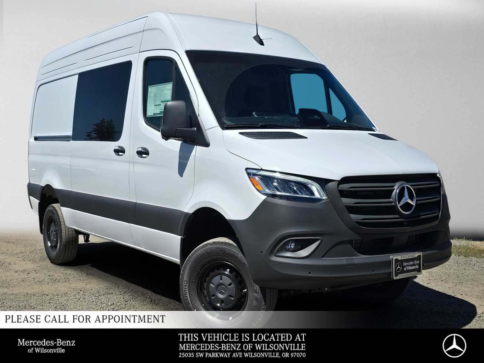 2026 Mercedes-Benz Sprinter Cargo 2500 Standard Roof I4 Diesel HO 144 AWD