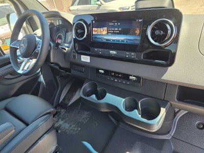 2026 Mercedes-Benz Sprinter Cargo 2500 Standard Roof I4 Diesel HO 144 AWD
