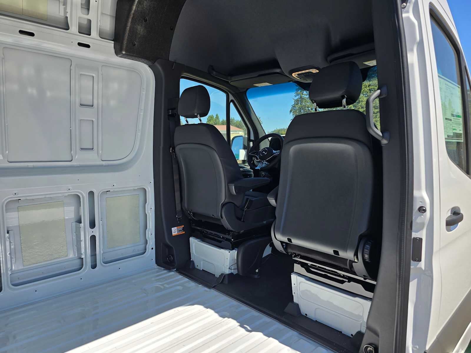 2026 Mercedes-Benz Sprinter Cargo 2500 Standard Roof I4 Diesel HO 144 AWD