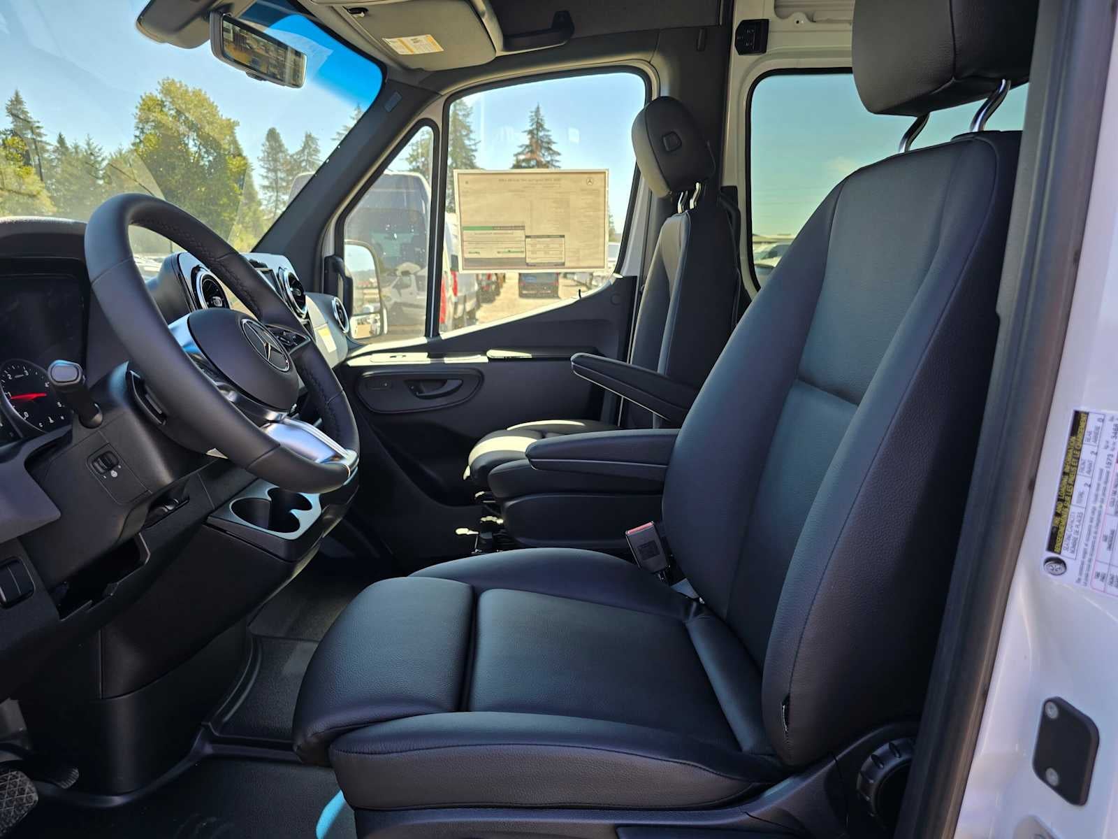 2026 Mercedes-Benz Sprinter Cargo 2500 Standard Roof I4 Diesel HO 144 AWD
