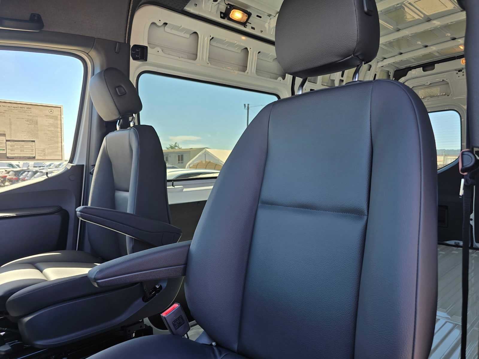 2026 Mercedes-Benz Sprinter Cargo 2500 Standard Roof I4 Diesel HO 144 AWD