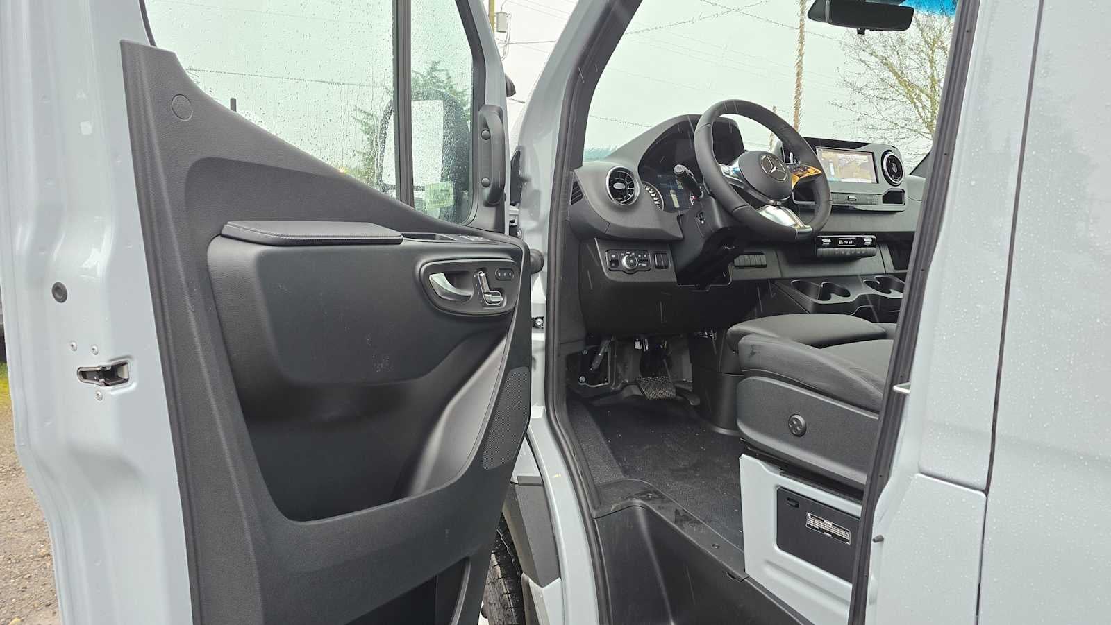 2026 Mercedes-Benz Sprinter 2500 Standard Roof I4 Diesel HO 144" AWD