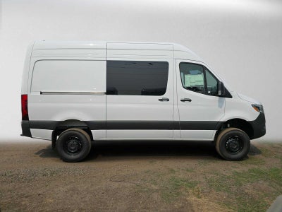 2026 Mercedes-Benz Sprinter 2500 Standard Roof I4 Diesel HO 144 AWD