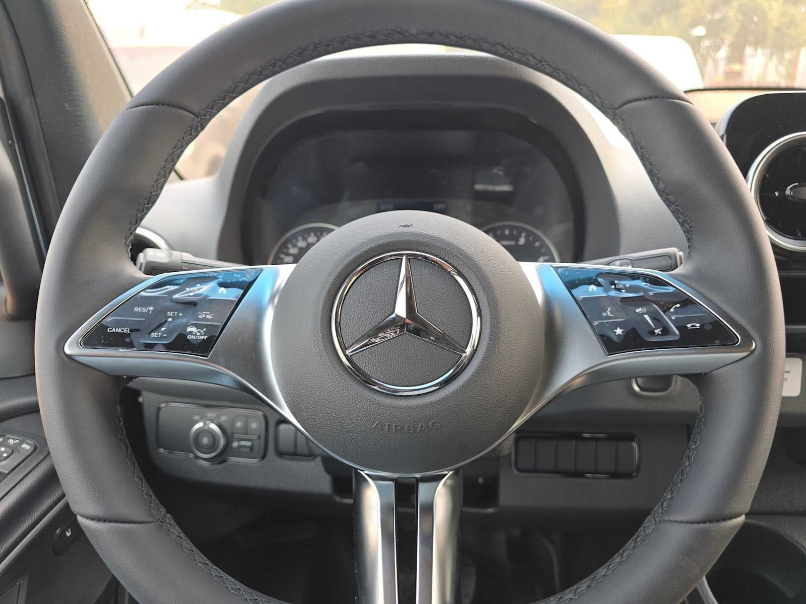 2026 Mercedes-Benz Sprinter 2500 Standard Roof I4 Diesel HO 144 AWD