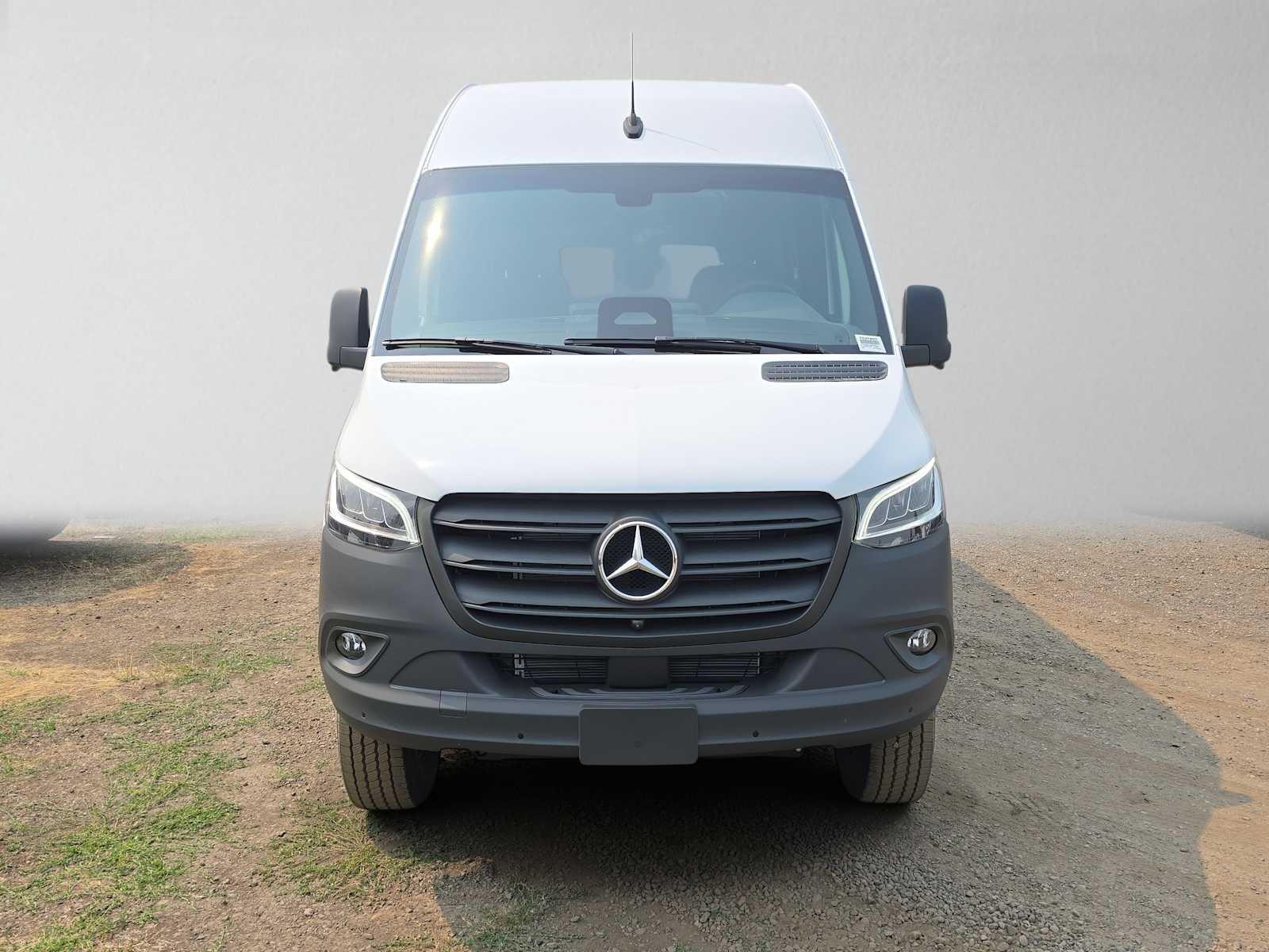2026 Mercedes-Benz Sprinter 2500 Standard Roof I4 Diesel HO 144 AWD