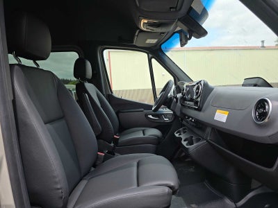 2026 Mercedes-Benz Sprinter 2500 Standard Roof I4 Diesel HO 144 AWD