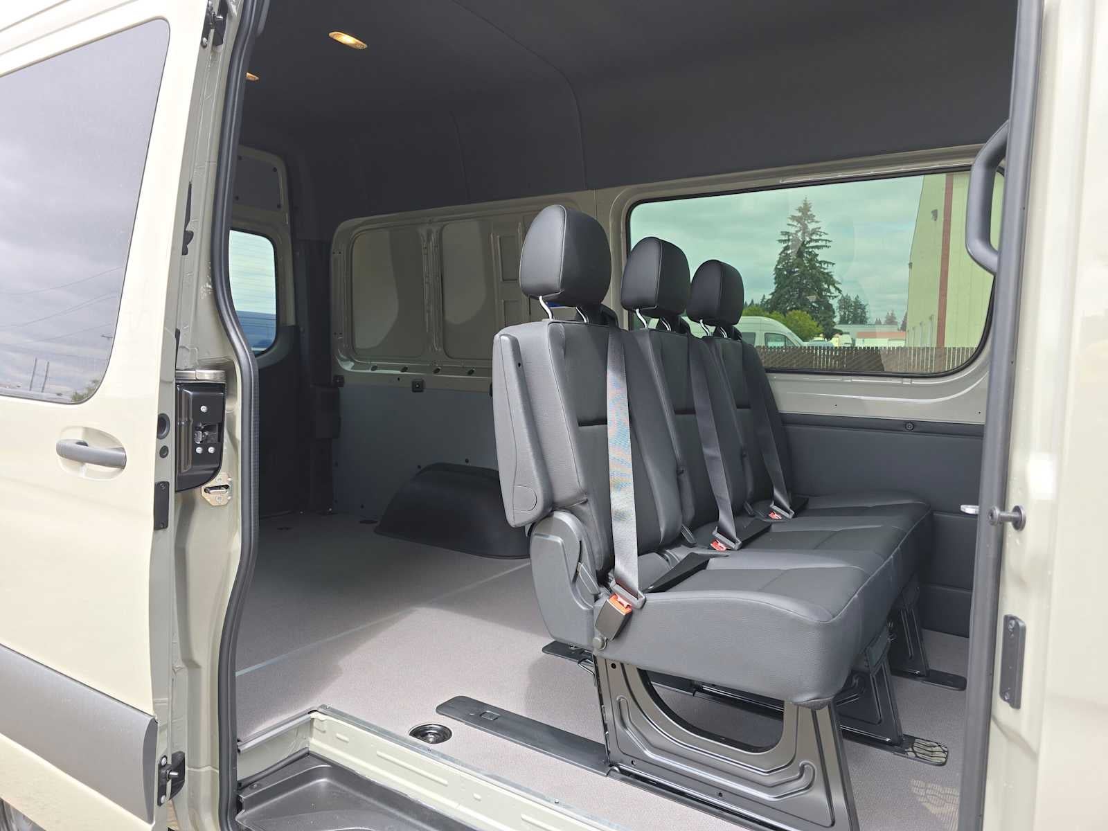 2026 Mercedes-Benz Sprinter 2500 Standard Roof I4 Diesel HO 144 AWD