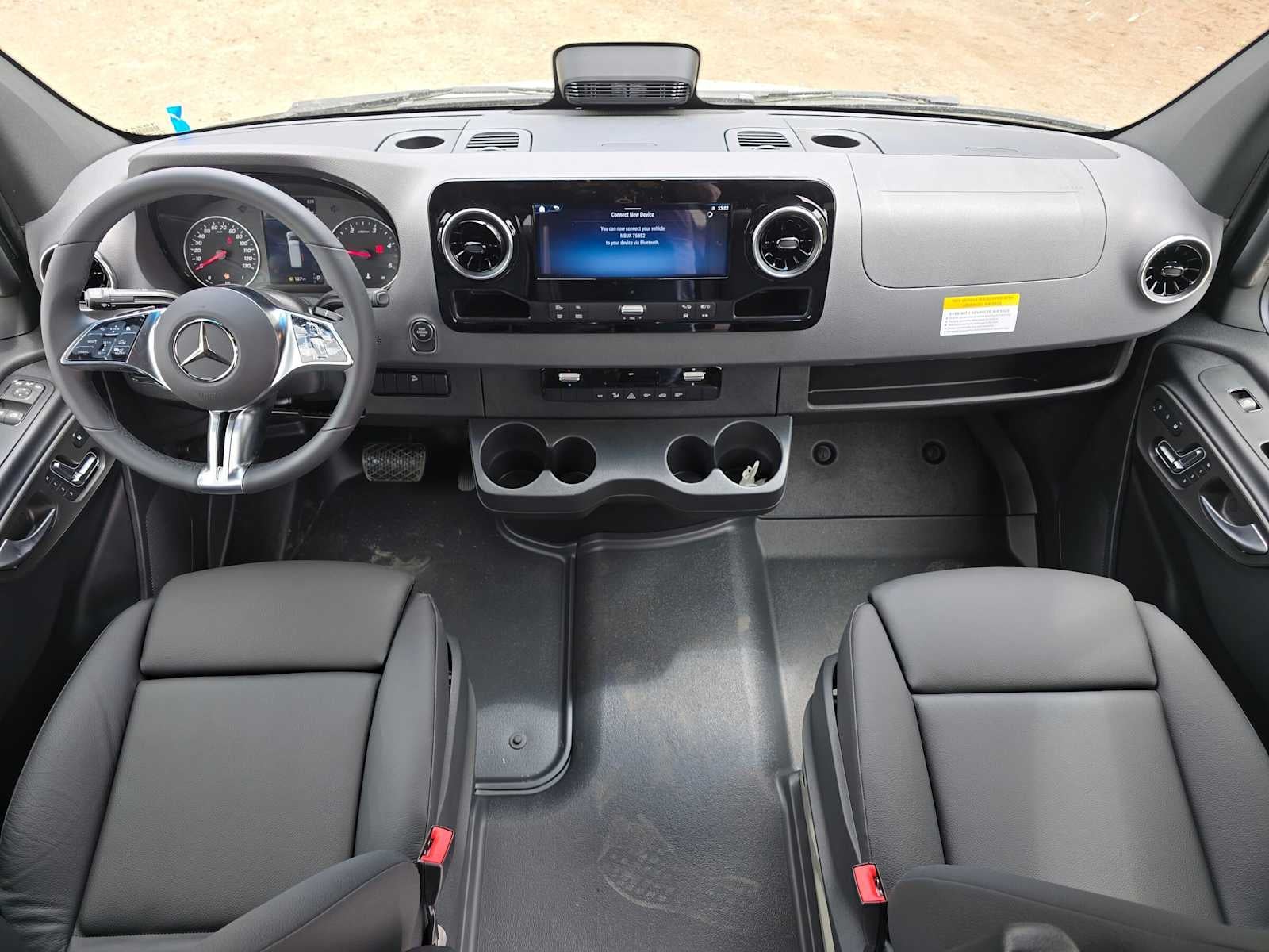 2026 Mercedes-Benz Sprinter 2500 Standard Roof I4 Diesel HO 144 AWD