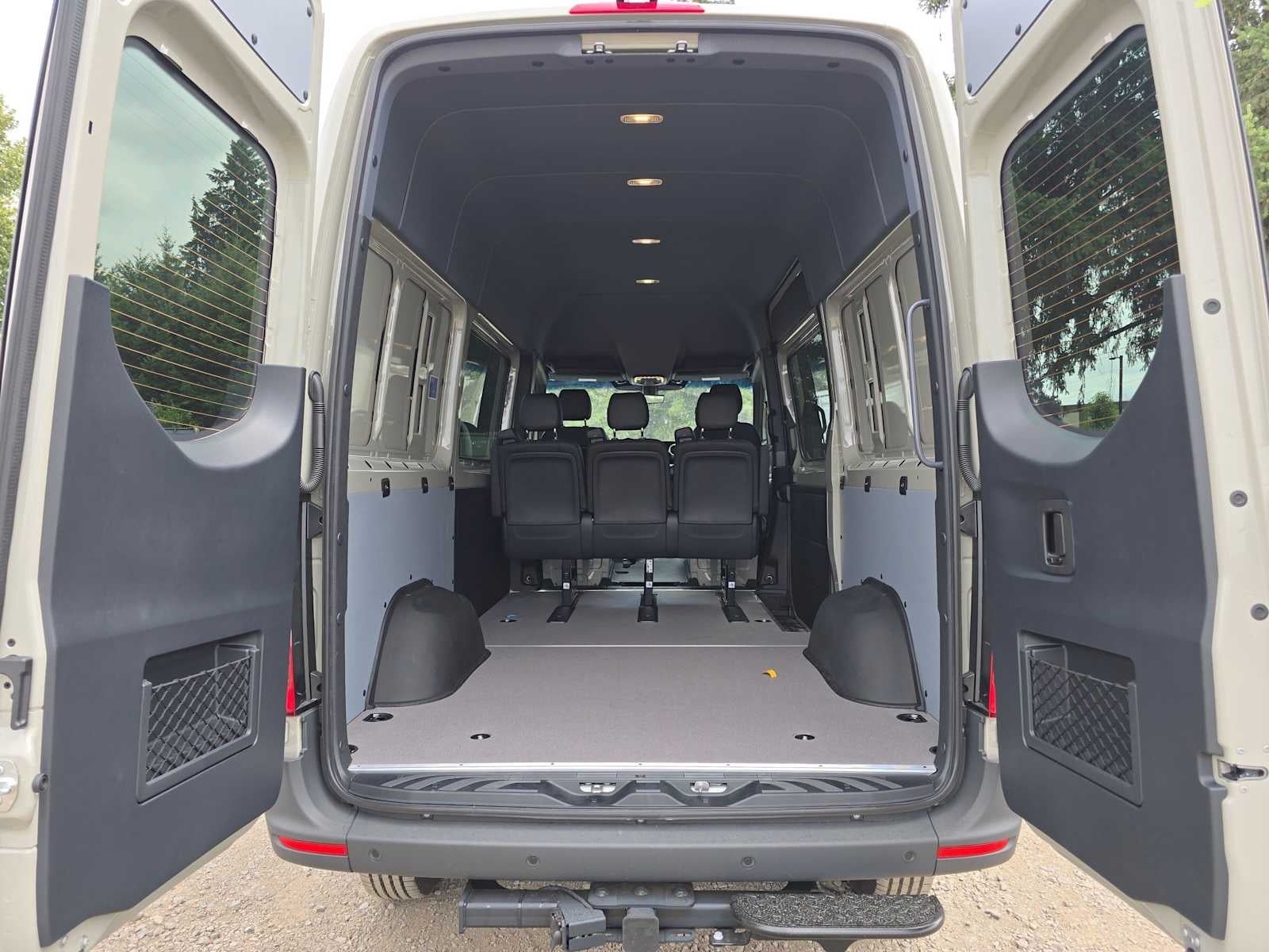 2026 Mercedes-Benz Sprinter 2500 Standard Roof I4 Diesel HO 144 AWD