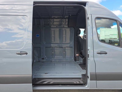2026 Mercedes-Benz Sprinter Cargo 2500 Standard Roof I4 Diesel HO 144 AWD