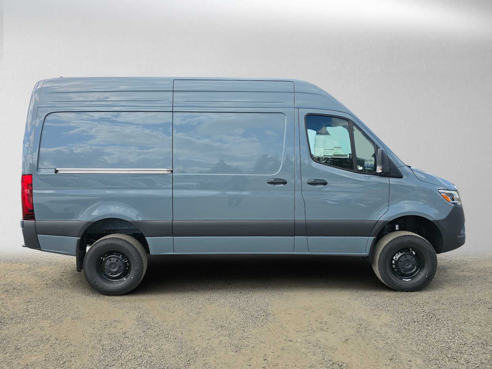 2026 Mercedes-Benz Sprinter Cargo 2500 Standard Roof I4 Diesel HO 144 AWD