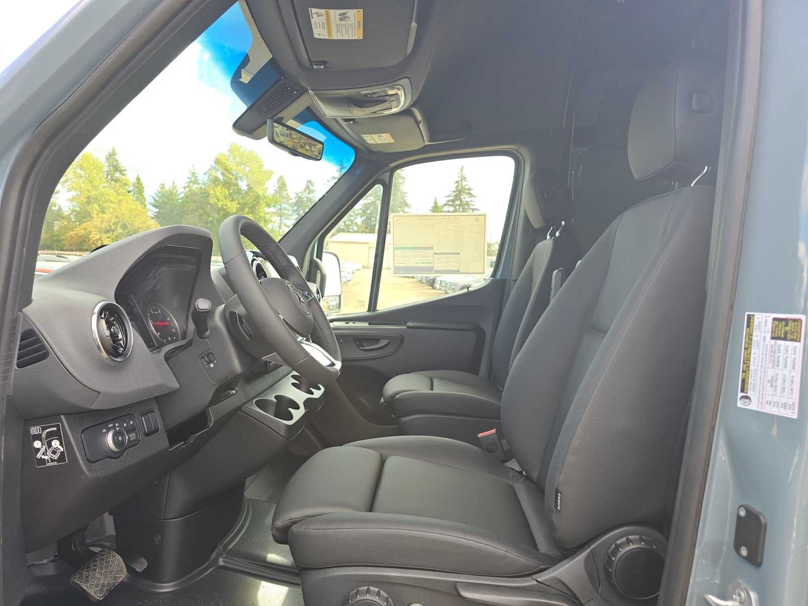 2026 Mercedes-Benz Sprinter Cargo 2500 Standard Roof I4 Diesel HO 144 AWD