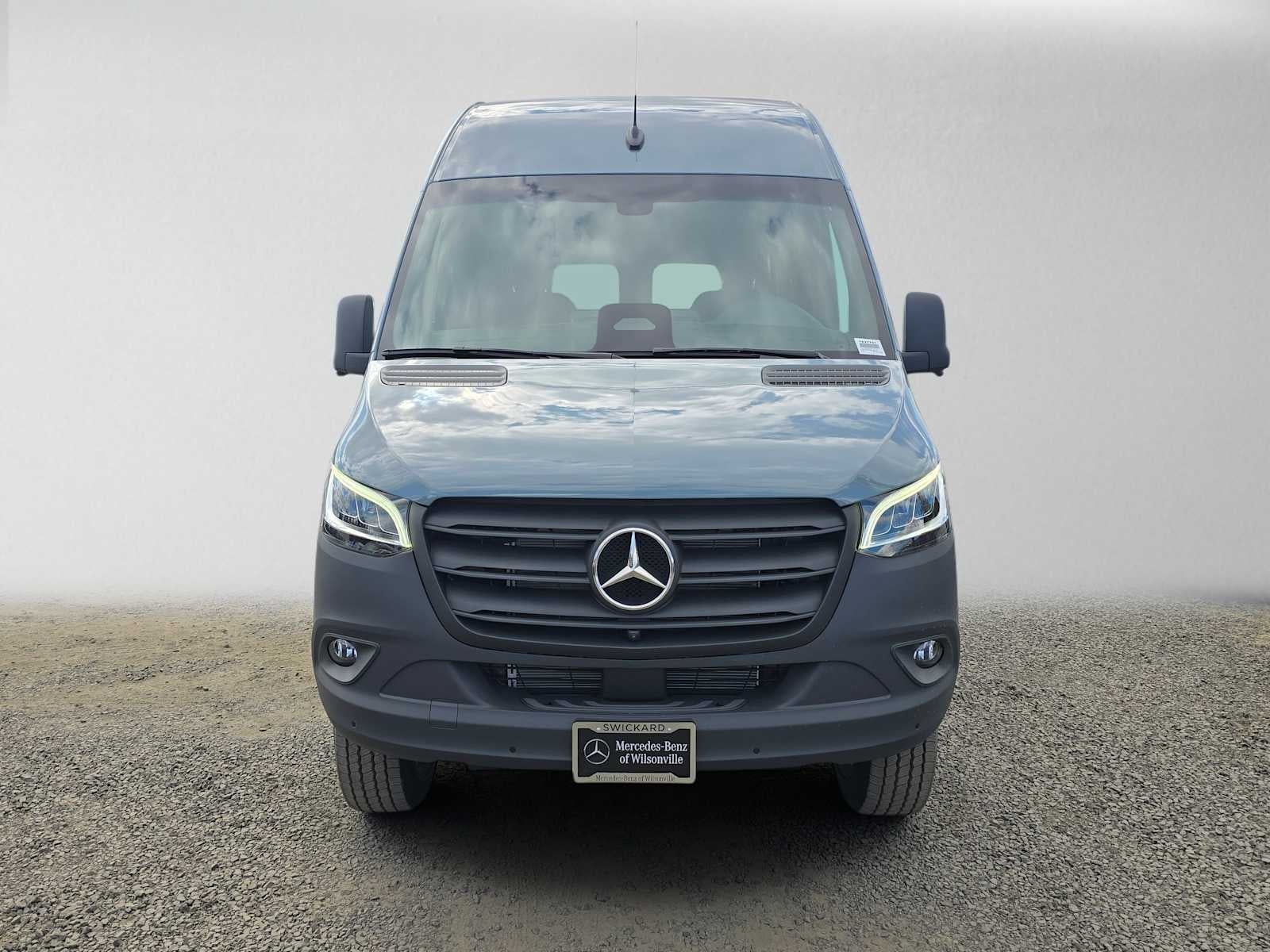 2026 Mercedes-Benz Sprinter Cargo 2500 Standard Roof I4 Diesel HO 144 AWD