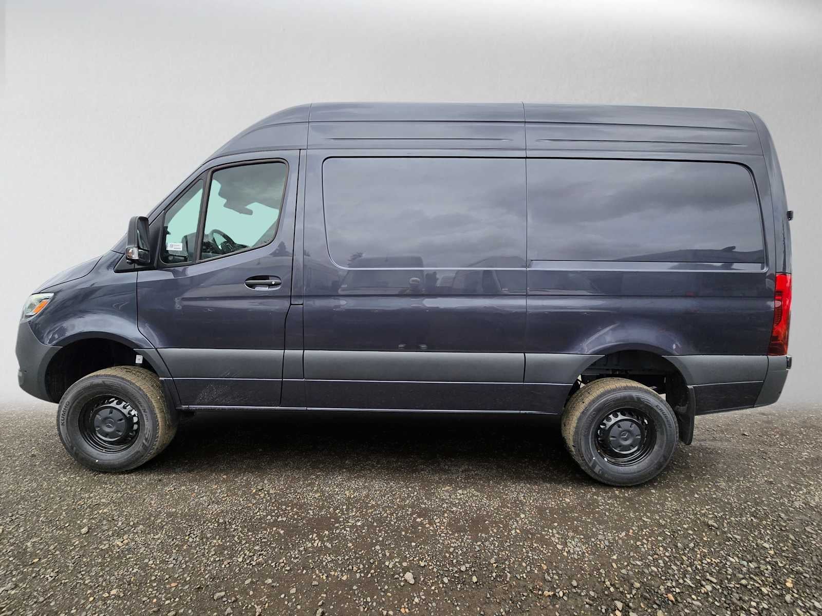 2026 Mercedes-Benz Sprinter Cargo 2500 Standard Roof I4 Diesel HO 144 AWD