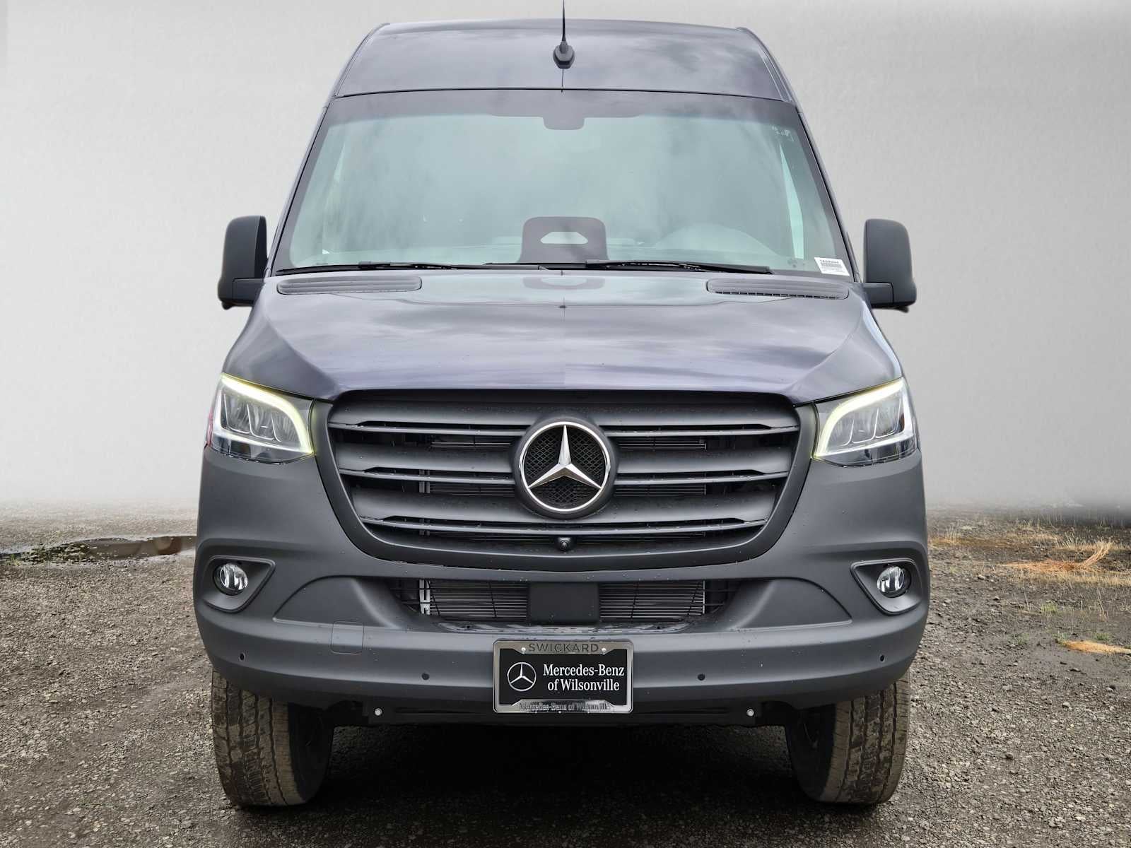 2026 Mercedes-Benz Sprinter Cargo 2500 Standard Roof I4 Diesel HO 144 AWD