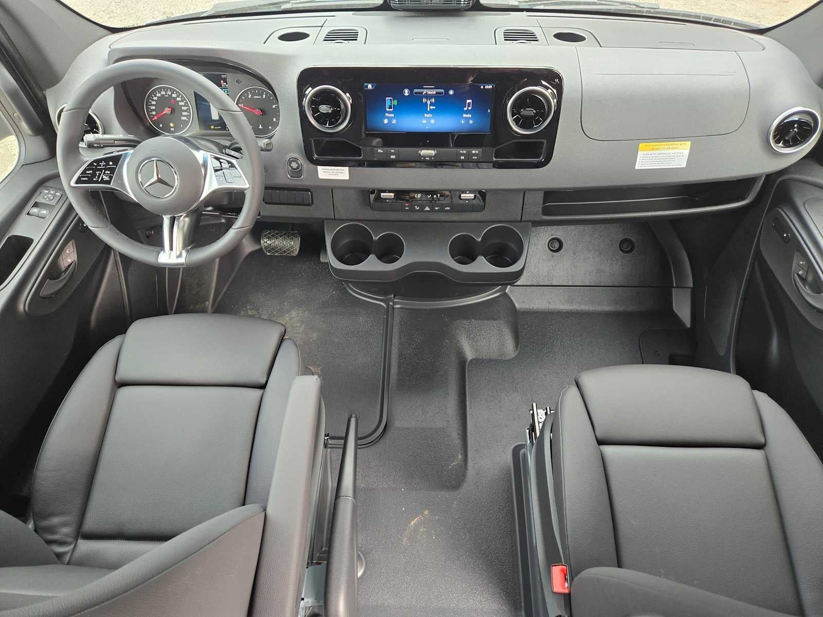 2026 Mercedes-Benz Sprinter Cargo 2500 Standard Roof I4 Diesel HO 144 AWD