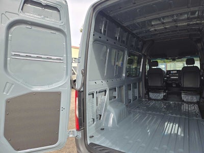 2026 Mercedes-Benz Sprinter Cargo 2500 Standard Roof I4 Diesel HO 144 AWD