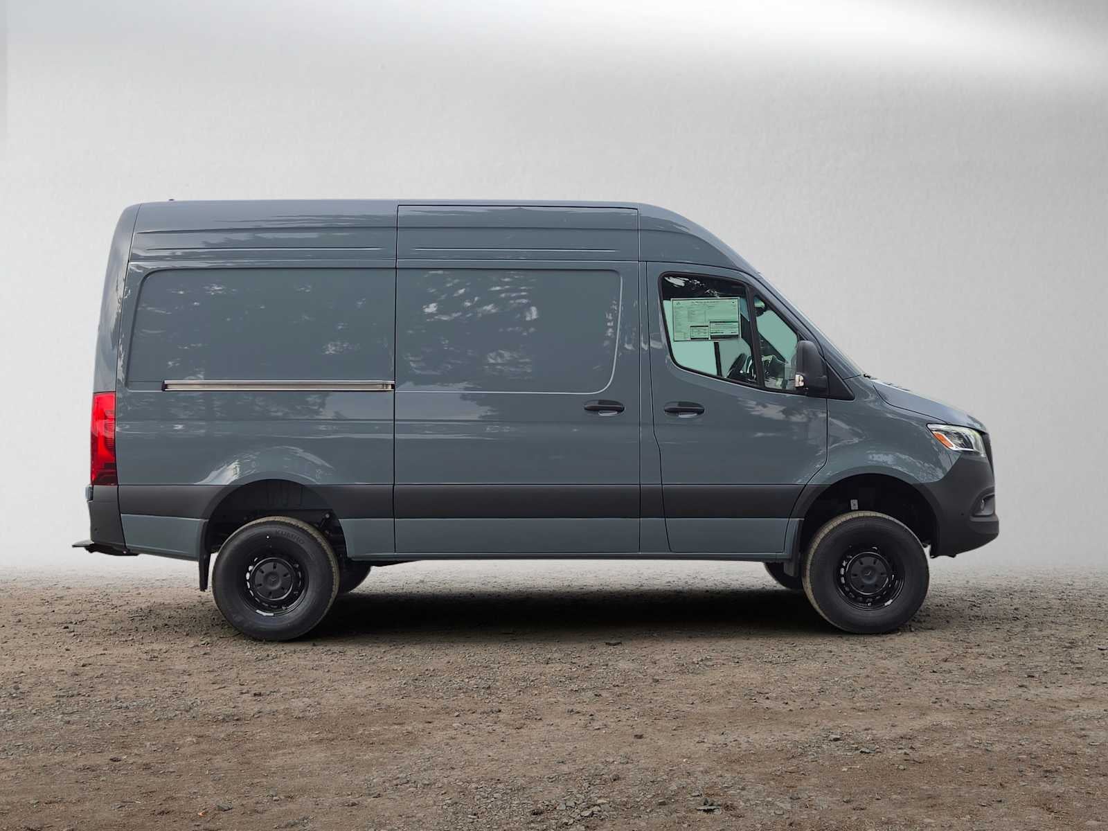 2026 Mercedes-Benz Sprinter Cargo 2500 Standard Roof I4 Diesel HO 144 AWD