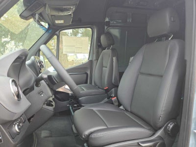 2026 Mercedes-Benz Sprinter Cargo 2500 Standard Roof I4 Diesel HO 144 AWD