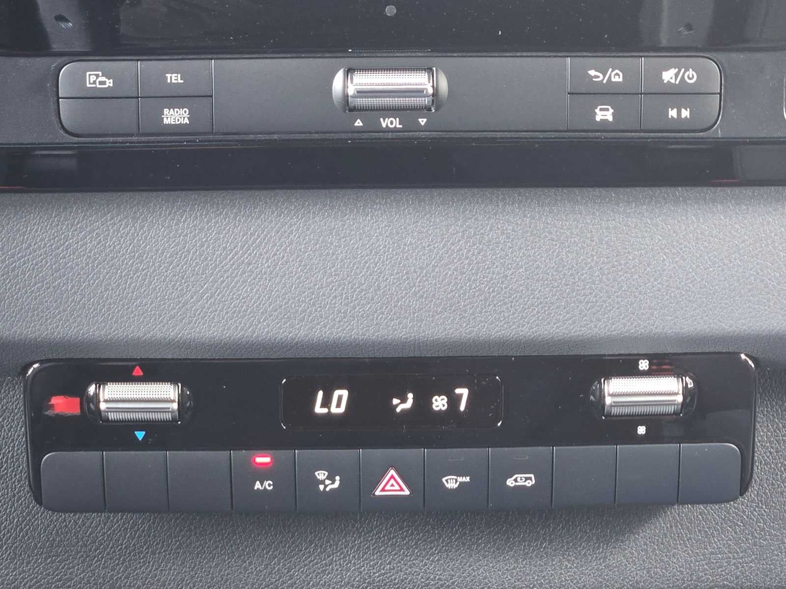 2026 Mercedes-Benz Sprinter Cargo 2500 Standard Roof I4 Diesel HO 144 AWD